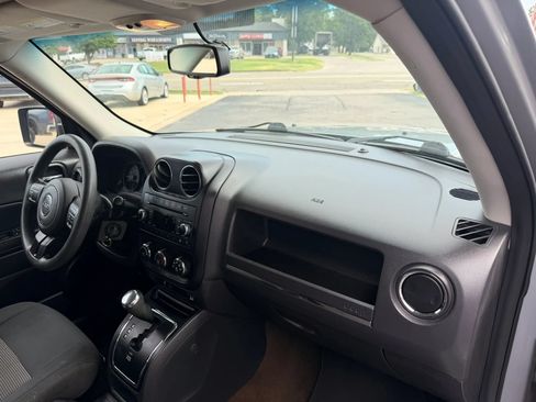 Used 2016 Jeep Patriot Sport w/ Power Value Group FWD image 28