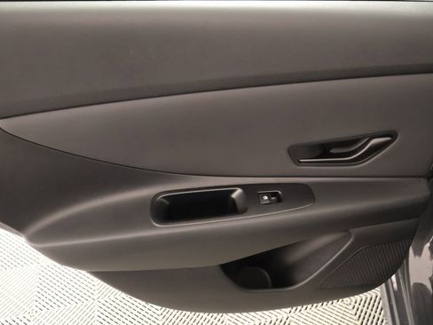 Certified 2025 Hyundai Elantra Sport image 15