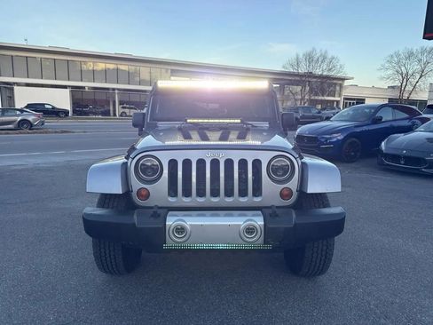 Used 2013 Jeep Wrangler Unlimited Sahara w/ Dual Top Group image 21