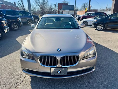Used 2009 BMW 750Li image 9