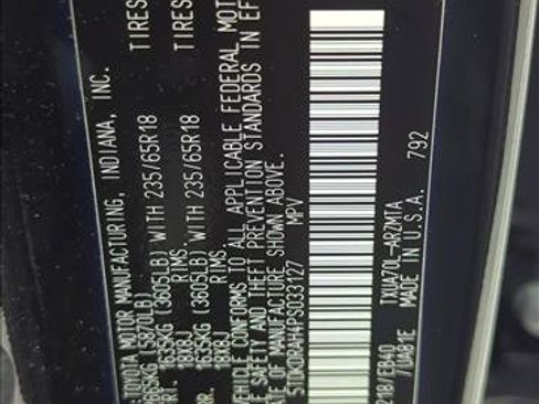 Certified 2023 Toyota Highlander XLE image 25