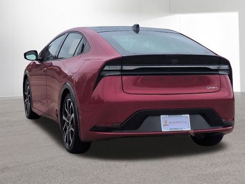 Certified 2025 Toyota Prius Plug-In Hybrid image 8