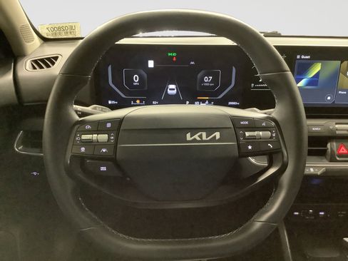 Used 2025 Kia K4 EX FWD image 13