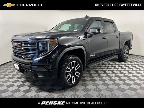 Certified 2024 GMC Sierra 1500 AT4 w/ Technology Package AWD/4WD image 1