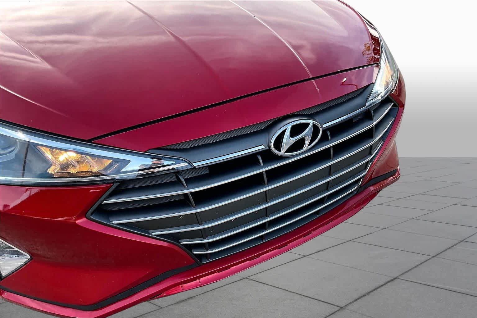 Used 2020 Hyundai Elantra SEL FWD image 29