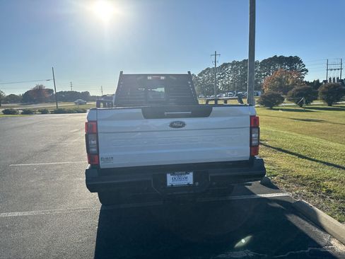 Used 2020 Ford F350 XLT w/ XLT Premium Package image 6