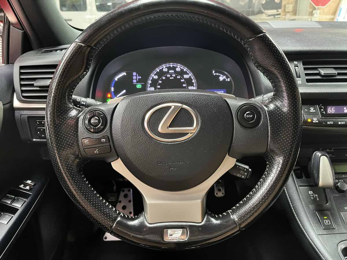 Used 2017 Lexus CT 200h FWD image 12