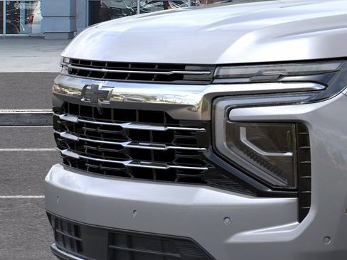 New 2026 Chevrolet Suburban LT w/ Sun And Tow Package AWD/4WD image 14