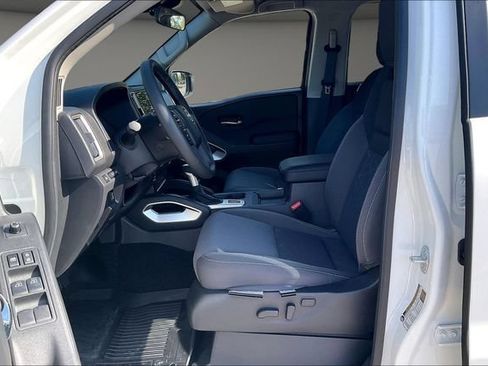 Certified 2026 Nissan Frontier SV w/ SV Convenience Package AWD/4WD image 24