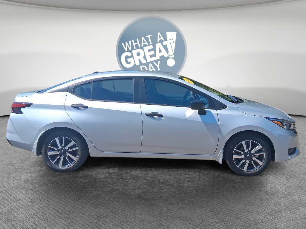 Used 2025 Nissan Versa S w/ S Plus Package FWD image 2