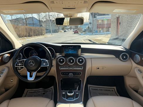 Used 2019 Mercedes-Benz C 300 4MATIC Sedan image 35