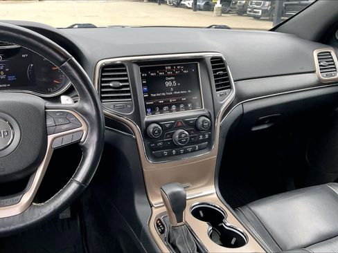 Used 2016 Jeep Grand Cherokee Limited w/ Trailer Tow Group IV AWD/4WD image 6