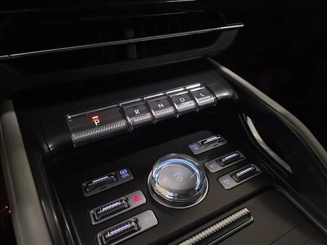 Used 2025 Lincoln Nautilus Reserve AWD/4WD image 26