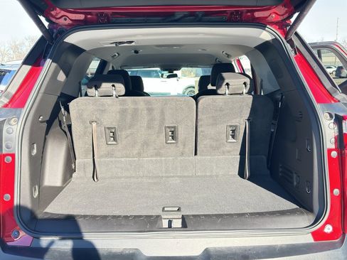 Used 2020 Chevrolet Traverse LT w/ LPO, Floor Liner Package image 35