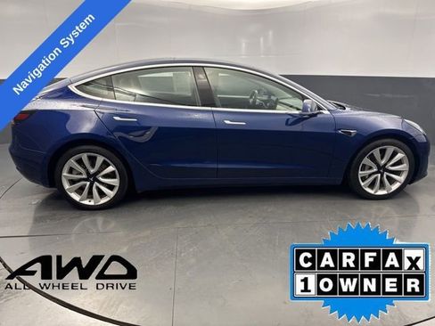 Used 2018 Tesla Model 3 Performance image 9
