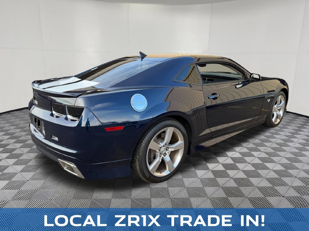 Used 2010 Chevrolet Camaro SS w/ LPO, Ground Effects Package RWD image 5