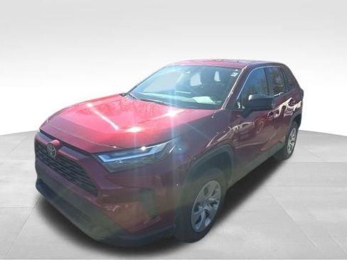 Used 2024 Toyota RAV4 LE image 9