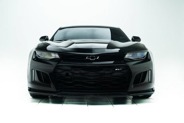 Used 2019 Chevrolet Camaro ZL1 RWD image 6