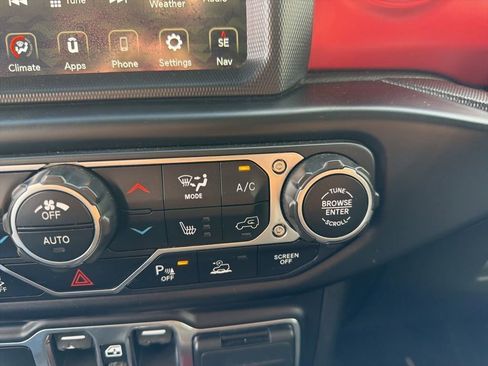 Used 2020 Jeep Gladiator Rubicon AWD/4WD image 21