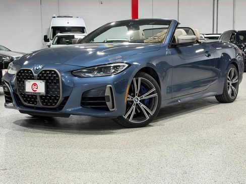 Used 2022 BMW 440i xDrive Convertible w/ Premium Package image 2