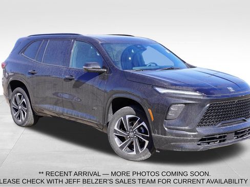 Used 2025 Buick Enclave Sport Touring w/ Super Cruise Package image 1