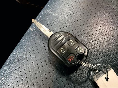 Used 2014 Ford F150 Limited image 18