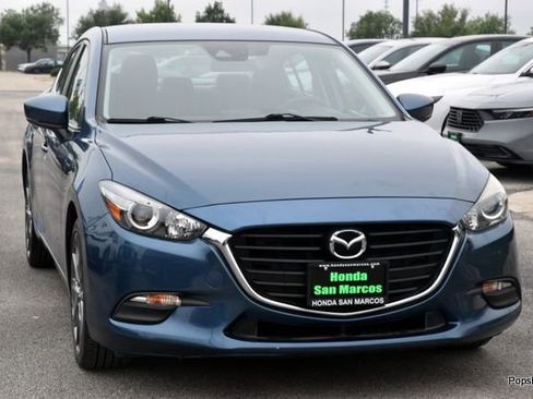Used 2018 MAZDA MAZDA3 Touring FWD image 2