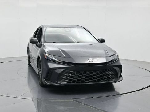 Used 2025 Toyota Camry SE w/ Multimedia Upgrade Package FWD image 4