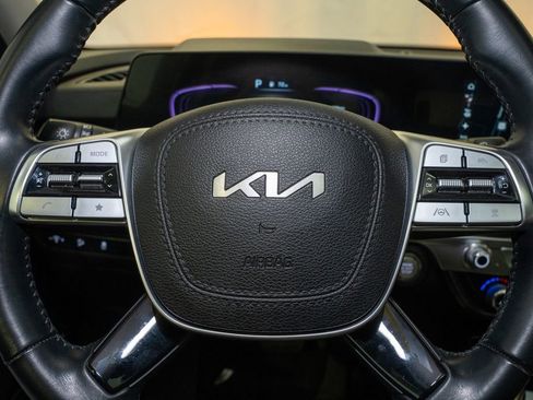 Certified 2024 Kia Telluride S w/ S Sunroof Package image 19