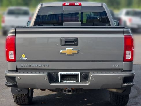 Used 2017 Chevrolet Silverado 1500 LTZ Z71 w/ LTZ Plus Package AWD/4WD image 7