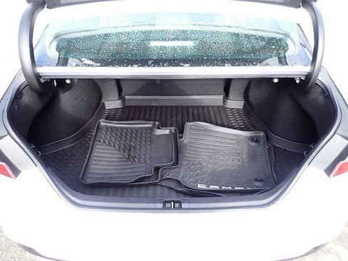 Certified 2019 Toyota Camry XLE image 7