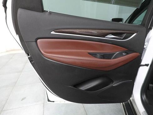 Used 2018 Buick Enclave Avenir w/ Avenir Technology Package AWD/4WD image 29