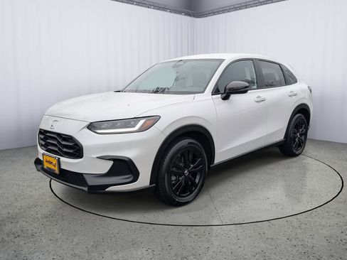 Certified 2026 Honda HR-V Sport image 6