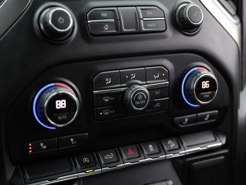 Used 2020 Chevrolet Silverado 1500 LT Trail Boss image 28