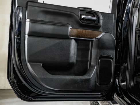 Used 2023 GMC Sierra 3500 Denali w/ Technology Package AWD/4WD image 38