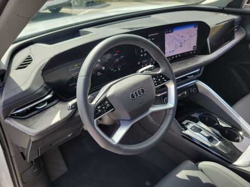 New 2025 Audi Q5 Prestige image 7