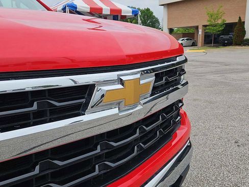 Used 2023 Chevrolet Silverado 1500 LT w/ Max Trailering Package AWD/4WD image 12
