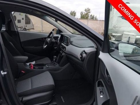 Used 2019 Hyundai Kona SE AWD/4WD image 5