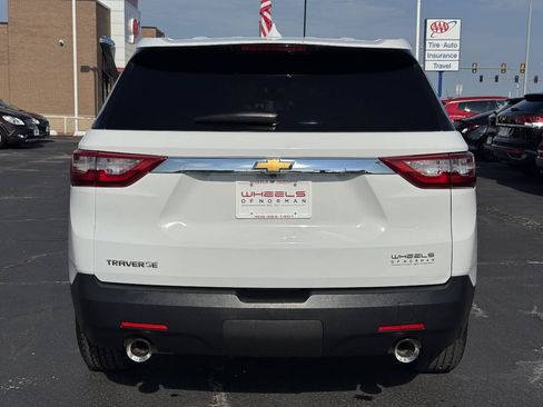 Used 2019 Chevrolet Traverse LS FWD image 6