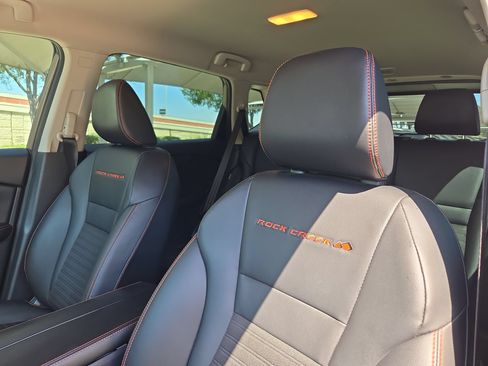 Certified 2025 Nissan Rogue SV AWD/4WD image 9