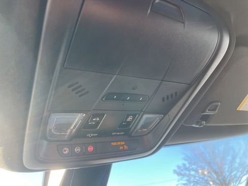 Used 2022 Chevrolet Blazer RS w/ Enhanced Convenience Package image 19