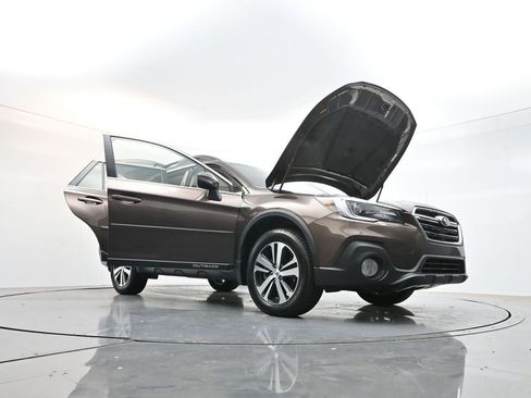 Used 2019 Subaru Outback 3.6R Limited w/ Popular Package #2 AWD/4WD image 40