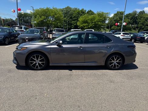 Used 2024 Toyota Camry SE w/ Cold Weather Package AWD/4WD image 4