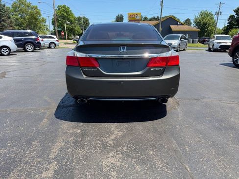 Used 2013 Honda Accord Sport image 9
