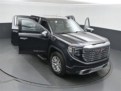 Used 2023 GMC Sierra 1500 Denali w/ Technology Package image 49