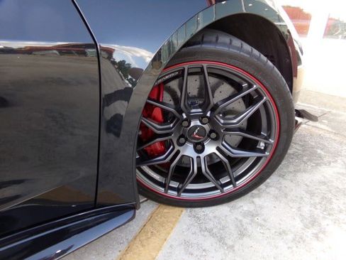 Used 2024 Chevrolet Corvette Z06 w/ Z07 Performance Package RWD image 30