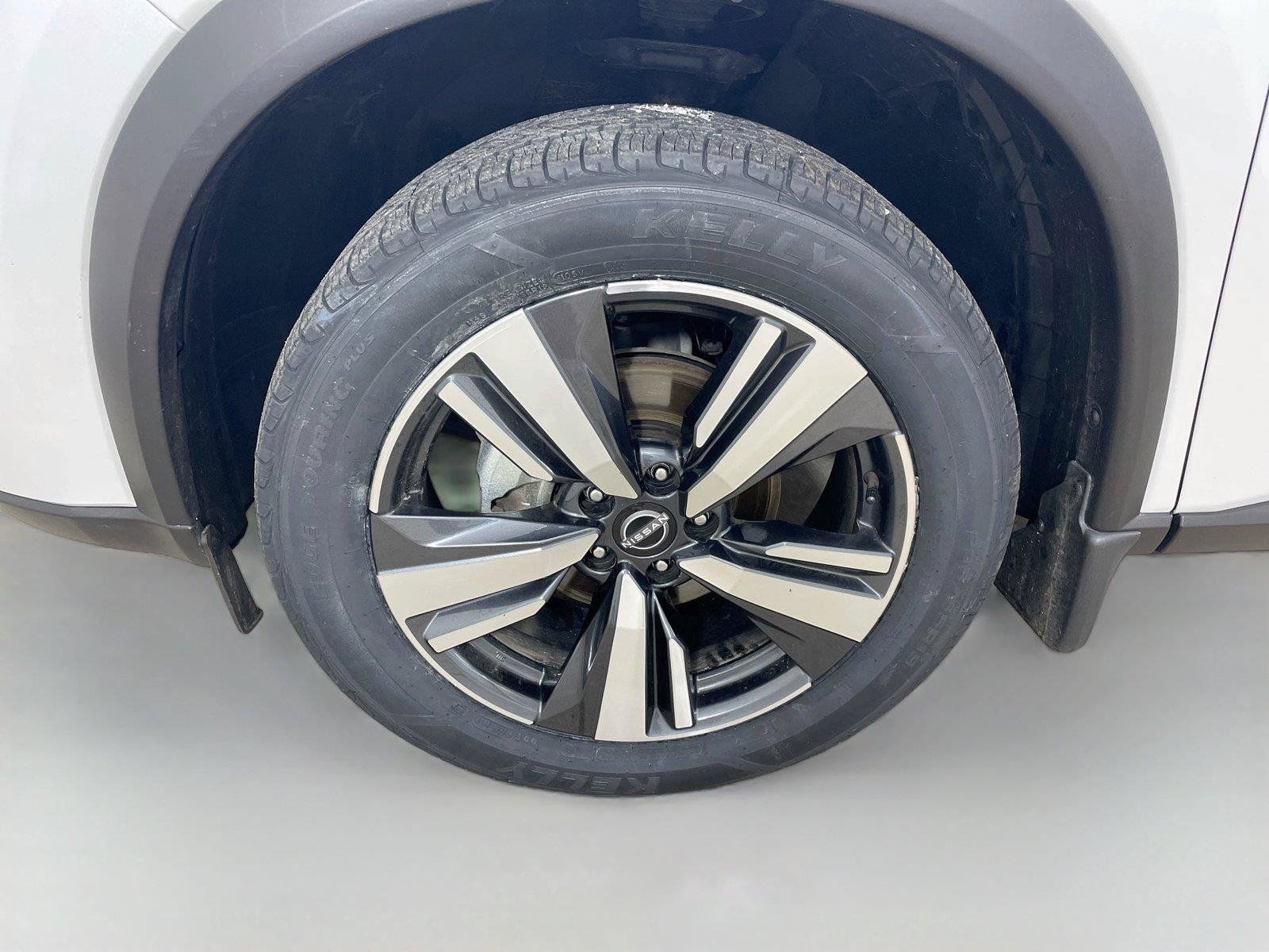 Used 2024 Nissan Rogue SL w/ SL Premium Package AWD/4WD image 30