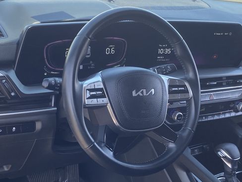 Certified 2024 Kia Telluride LX FWD image 21