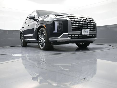 Certified 2025 Hyundai Palisade Calligraphy AWD/4WD image 30