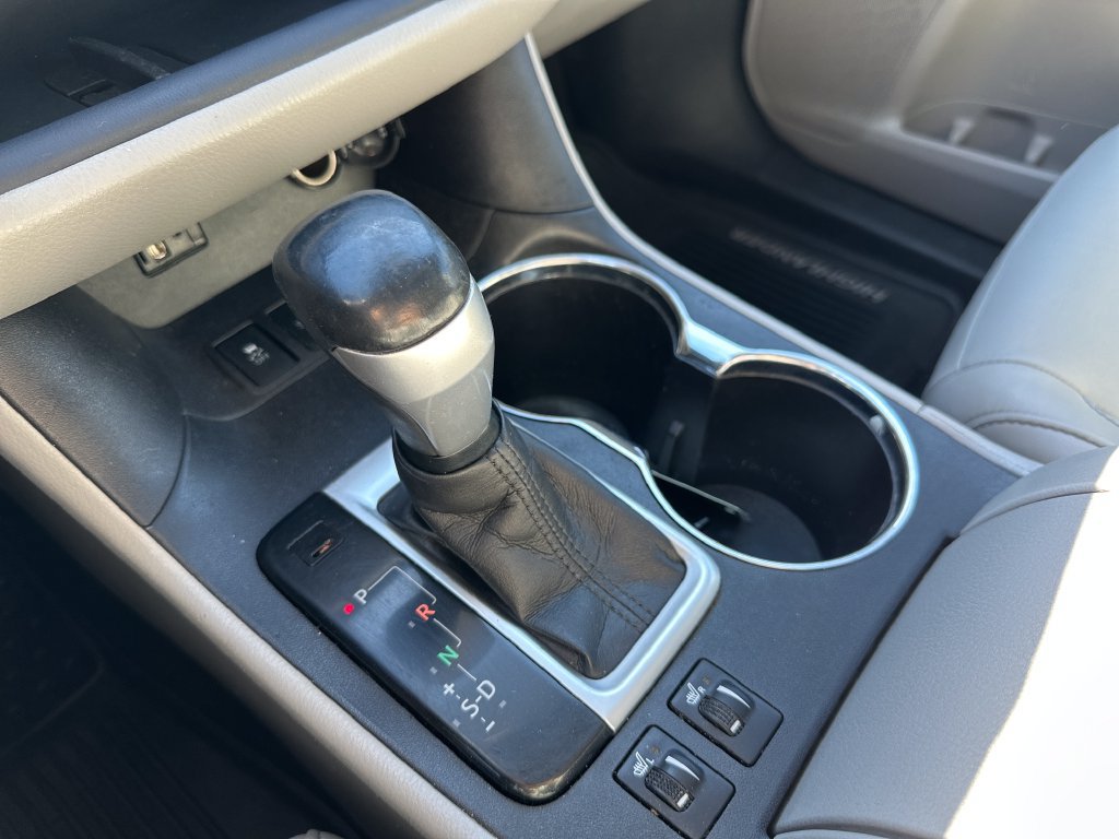 Used 2015 Toyota Highlander XLE AWD/4WD image 11